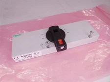 SCHNEIDER VLS8C2 Mechanical Interlock 7mm Shaft Tesys VLS (081425)