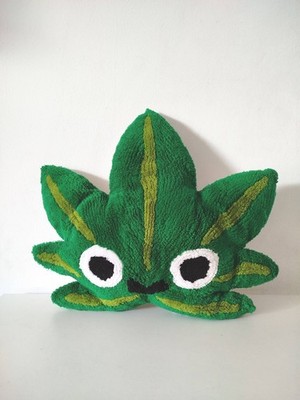 Urban Outfitters Dekokissen Leaf Buddy selten Kissen Pillow Cushion Rasta
