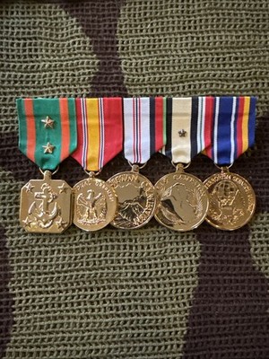 Medal Bar; USMC Commendation , National Defense, Etc 5 Medals On Bar
