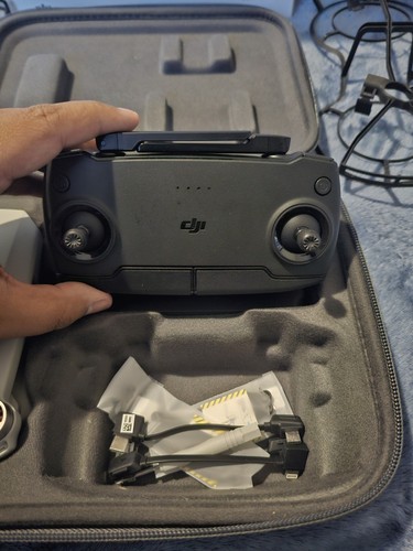 DJI Mavic Mini Fly More Combo - Drone with 2.7k Camera / 30 Minute Flight Time - Bild 6 von 7