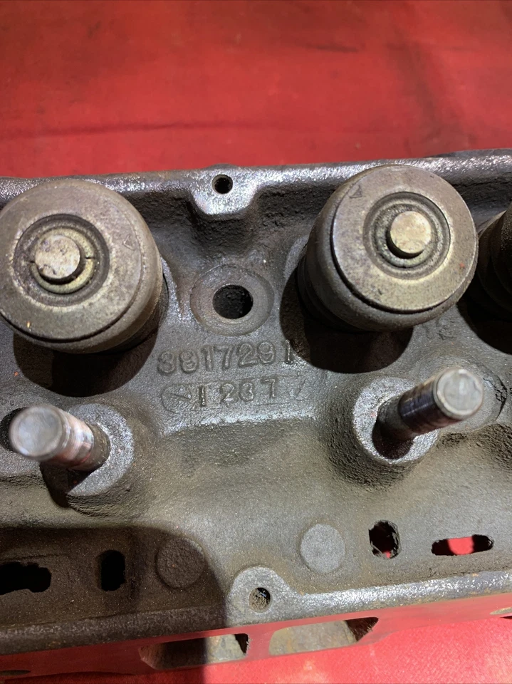 Chevrolet Corvette Camaro Nova Impala 3917291 1967-1968 doble joroba par de cabezales Foto 2 de 4