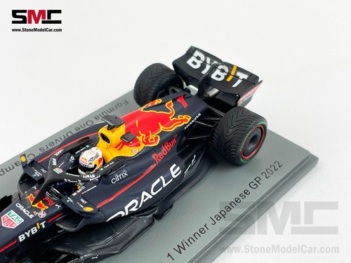 Red Bull F1 RB18 #1 Max Verstappen Japan GP 2022 World Champion 1:43 Spark S8551 - Picture 8 of 12