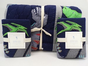 warren dinosaur quilt