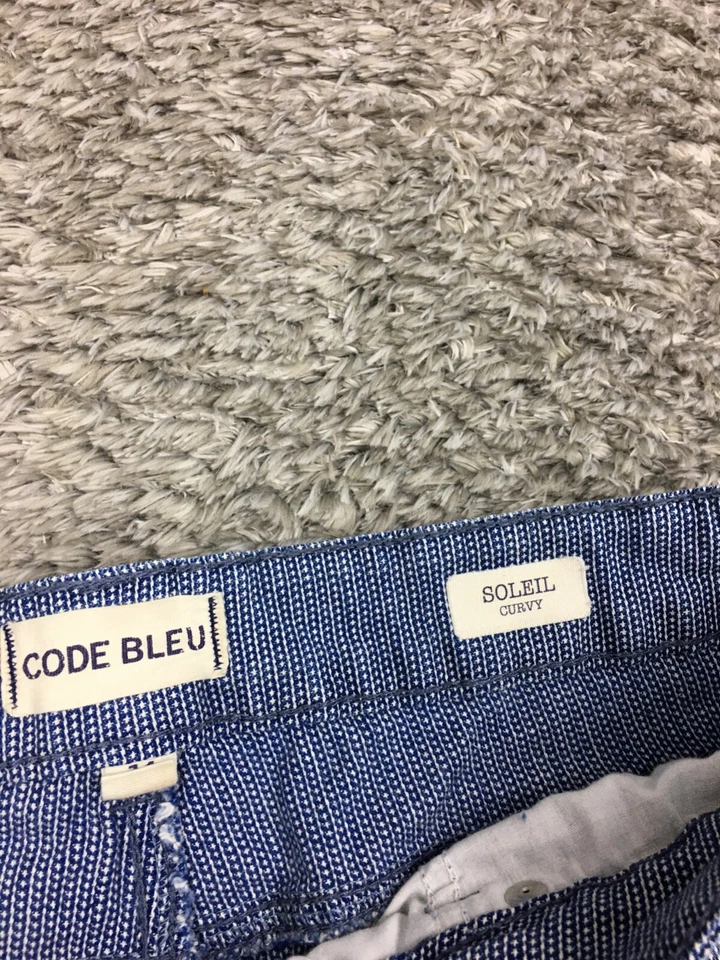 Code Bleu Soleil Curvy Jeans Womens Size 14 Blue White Pattern Capri - Image 4 of 4