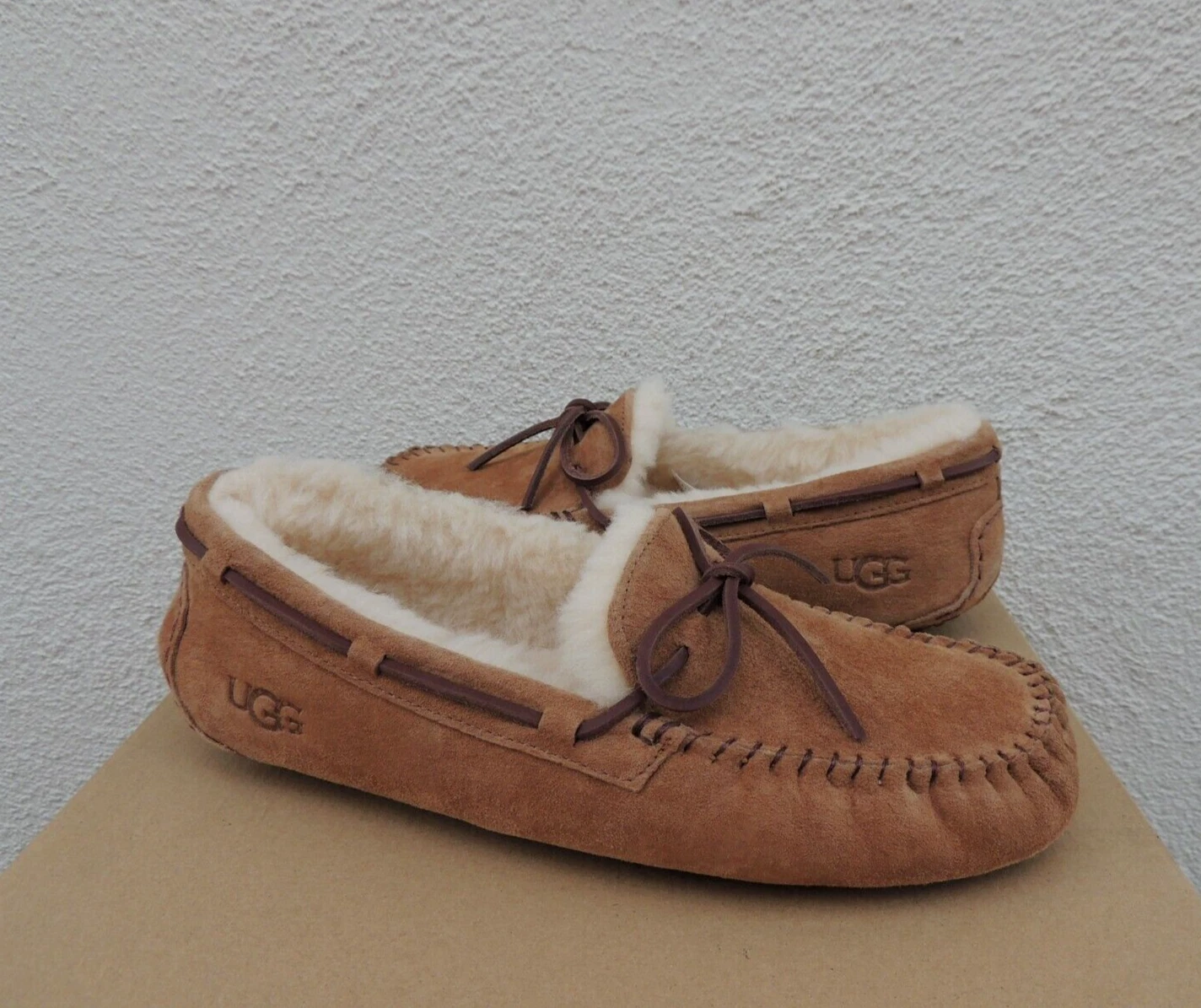 UGG PANTOFOLE MOCASSINO CASTAGNA DAKOTA CAMOSCIO LANA DI PECORA DONNA US 9 EUR 40 ~NUOVE