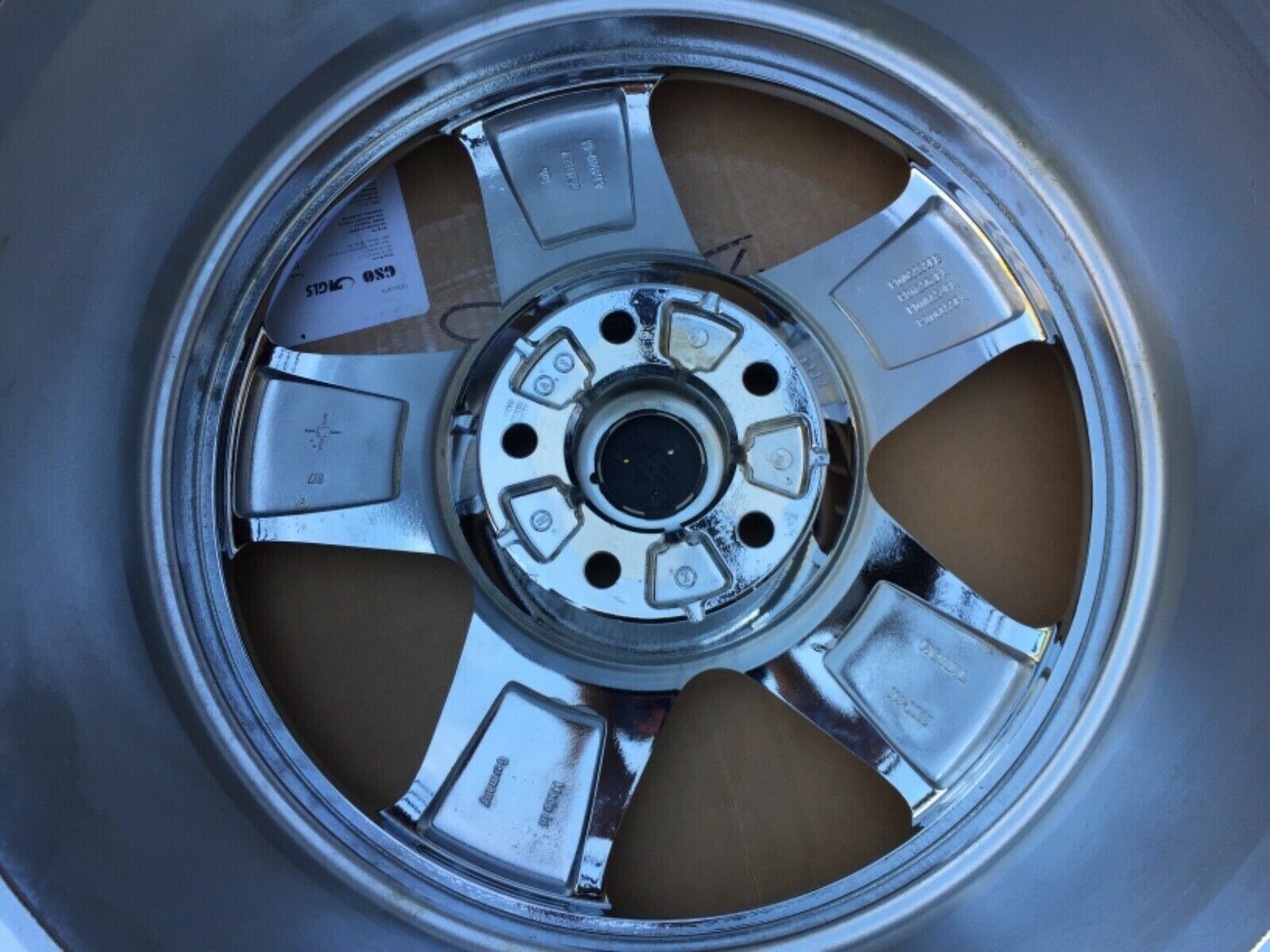 19 NEWLY CHROMED OEM FACTORY BENTLEY ARNAGE T WHEEL RIM. ONE SPARE WHEEL ONLY.