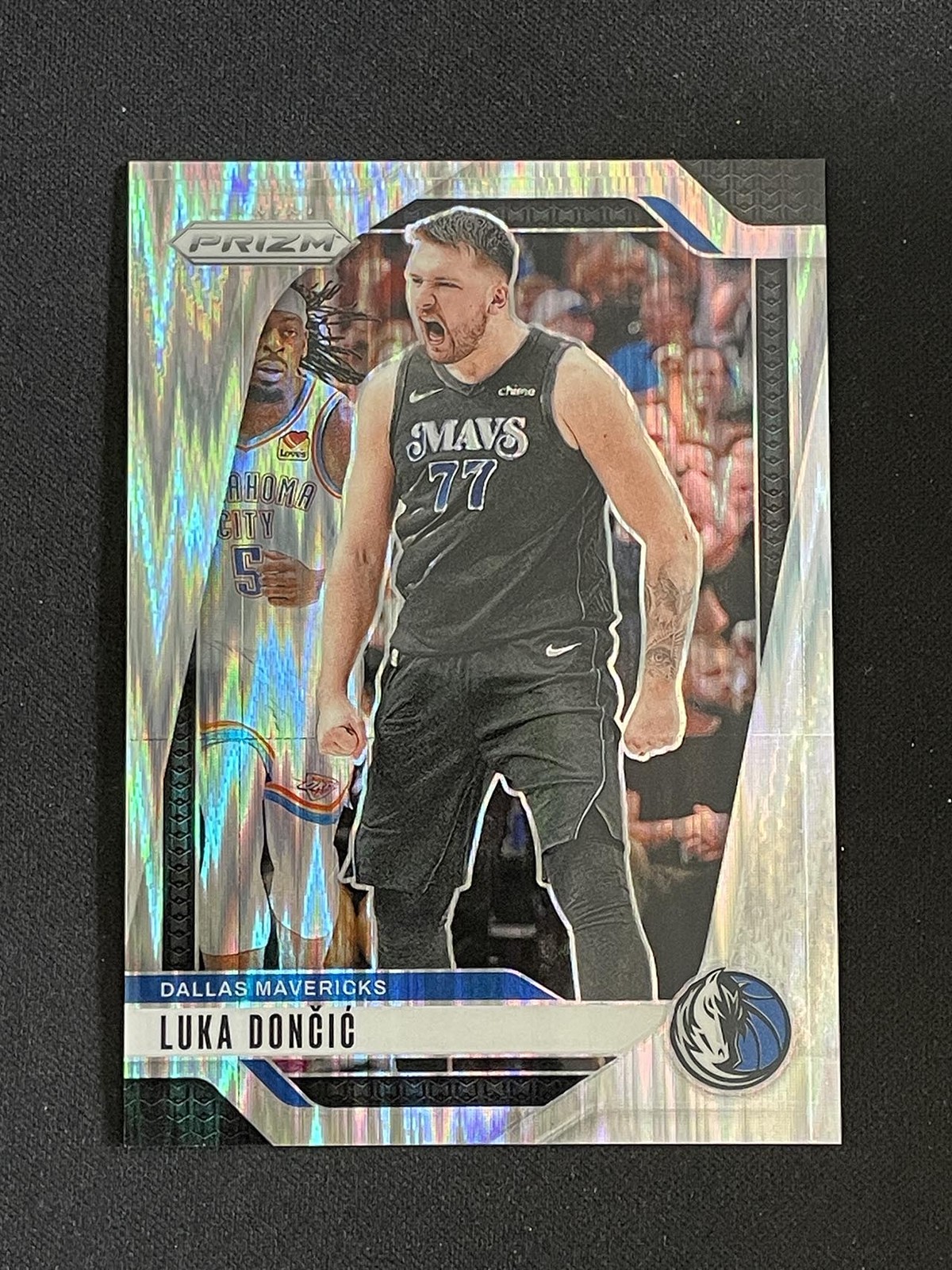 Luka Doncic 2024-25 Panini Prizm Skewed Prizm 017/249 #89