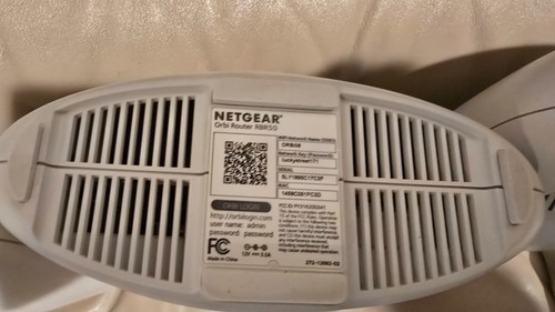 NETGEAR Orbi AC3000 Tri-band Wi-Fi System (RBR50 Router + 2 x RBS50 Satellites) - Afbeelding 5 van 7
