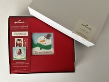 New In Box: Hallmark Christmas  Tis The Season Instant Scrapbook Album 6.5x7.5  