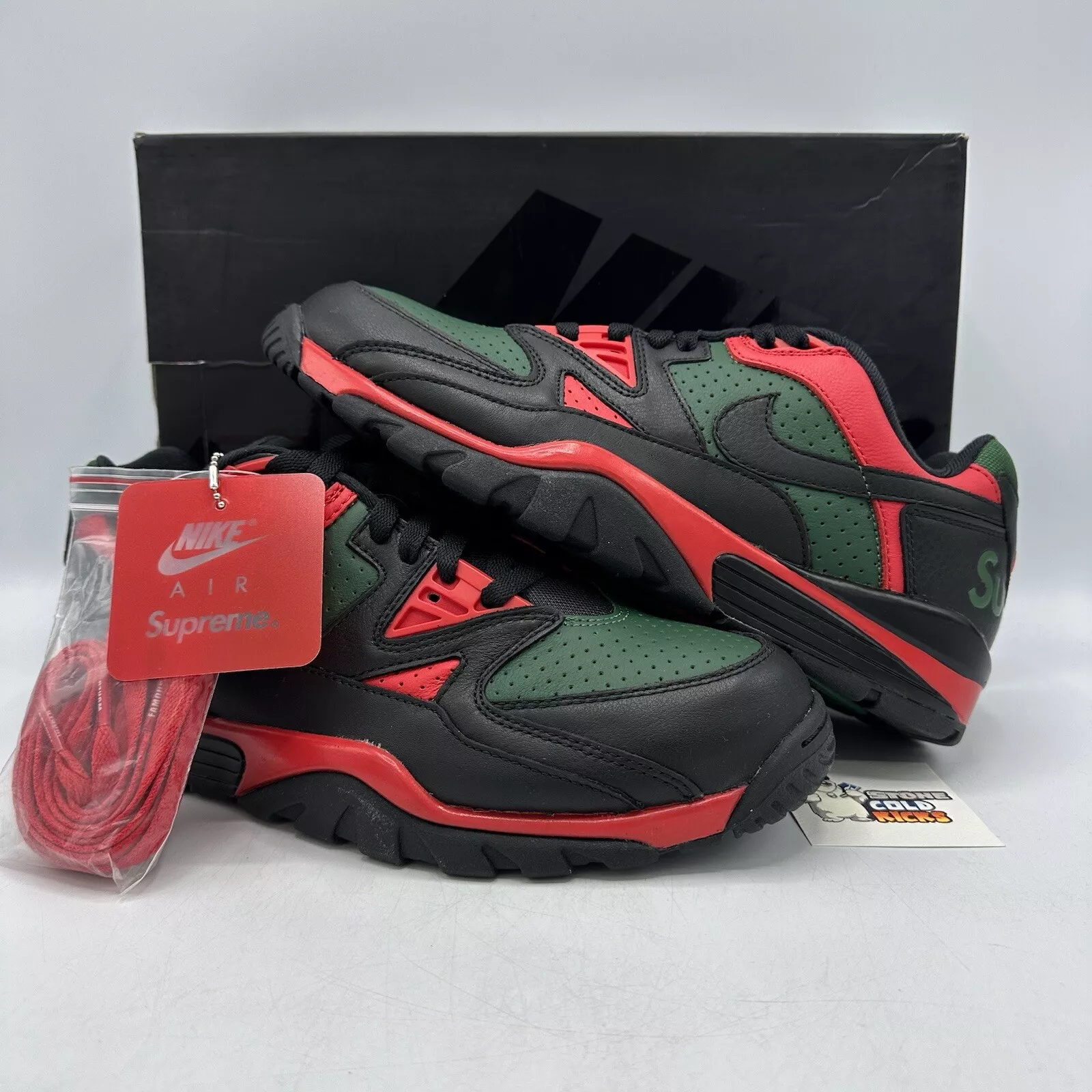 SUPREME NIKE CROSS TRAINER LOW NOIR VERT ROUGE CJ5291 001 dépareillé 10R/10,5L