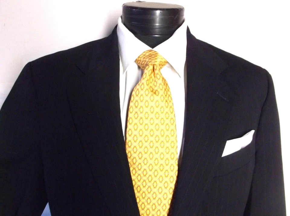 Gianluca Isaia Midnight Blue Striped 2Button Suit size 40 R Pants  35"W/ 30"L - Image 3 of 4