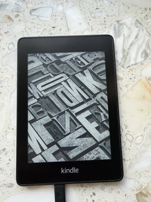 Amazon Kindle Paperwhite 10. Gen 32GB eBook Reader