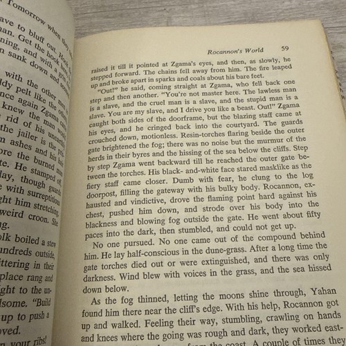 Three Hanish Novels by Ursula K. LE GUIN - Picture 9 of 10