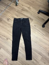 Wit & Wisdom  Ankle Skinny Dark Wash Jeans Size 6