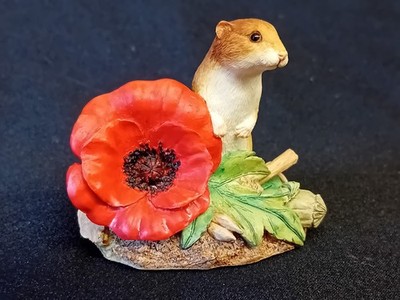 Border Fine Arts Figur ''Harvest Peace''. B0780. 2,5'' hoch. 3'' verpackt. Sehr guter Zustand.