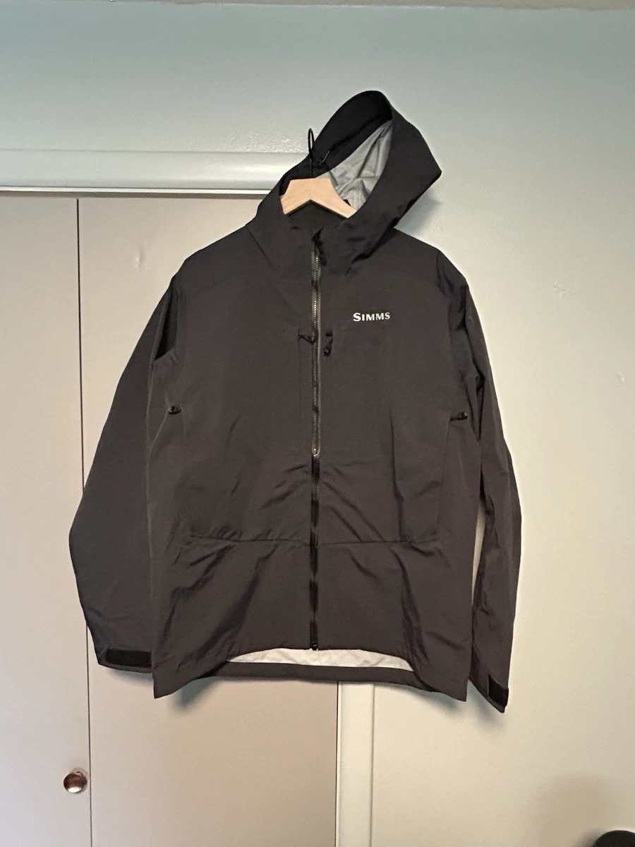 Polo en coton noir à manches grises, col boutonné et manches longues