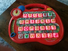 VTech Touch And Discover ALPHABET TOWN: 8 Different Educational Activities Clock