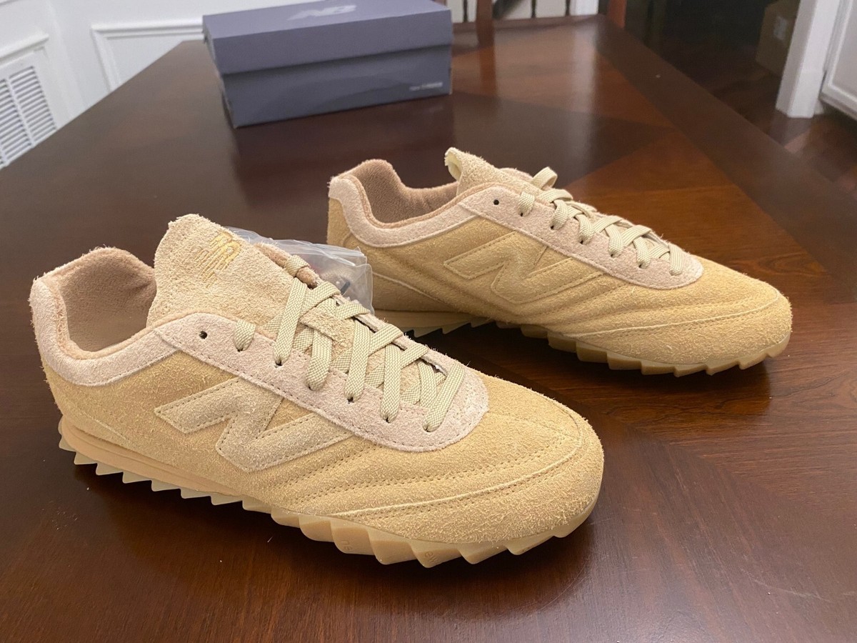 オーラリー ニューバランス RC30 tan 新 発売