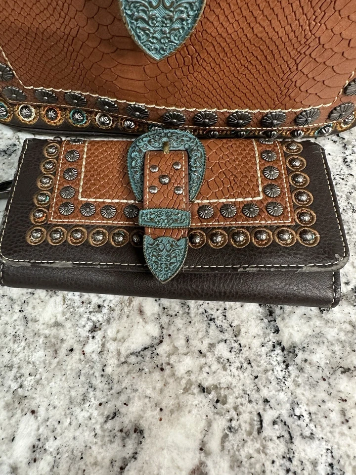 Montana West Western Cowboy Rodeo Leather Jewels Bag Belt Bucle Purse & Wallet - Image 2 of 4