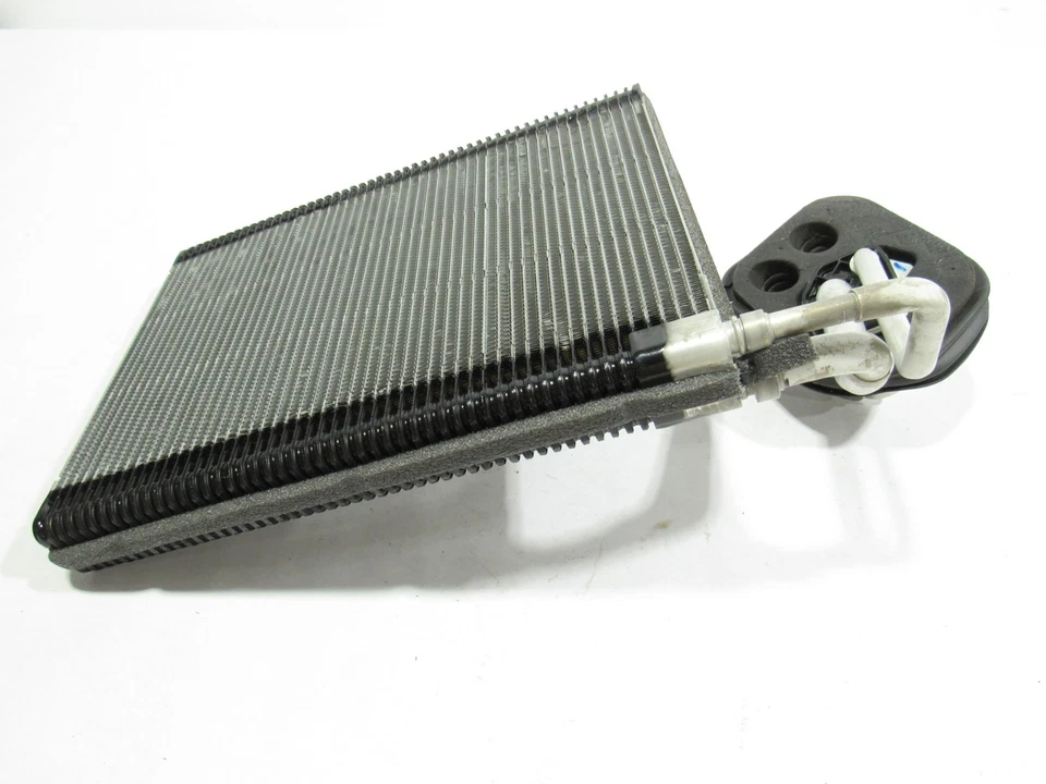 BMW M4 F82 2015 AC AIRE ACONDICIONADO núcleo evaporador 15-20; $7 Foto 3 de 4