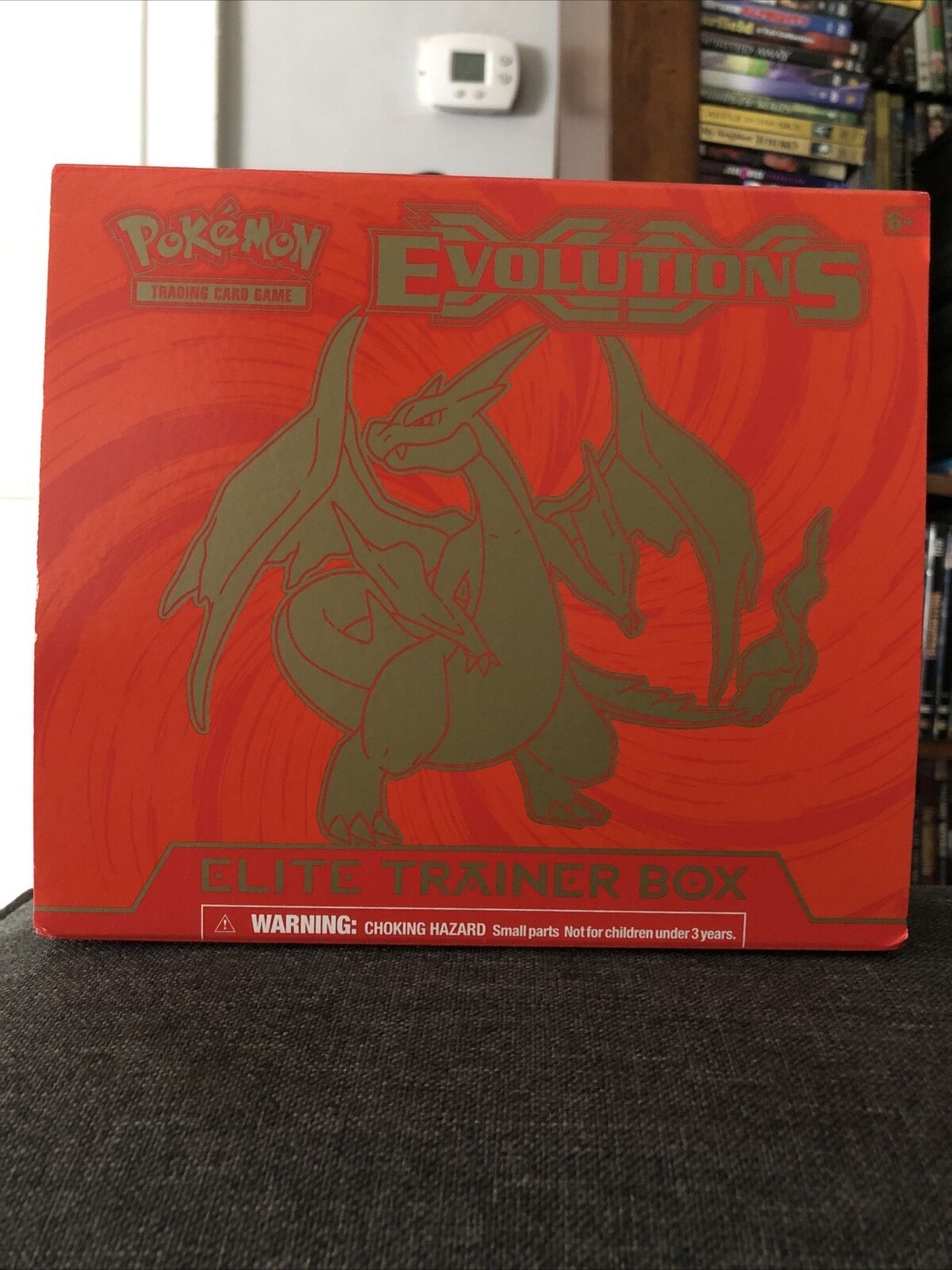 Pokémon TCG: XY-Evolutions Elite Trainer Box (Mega Charizard Y