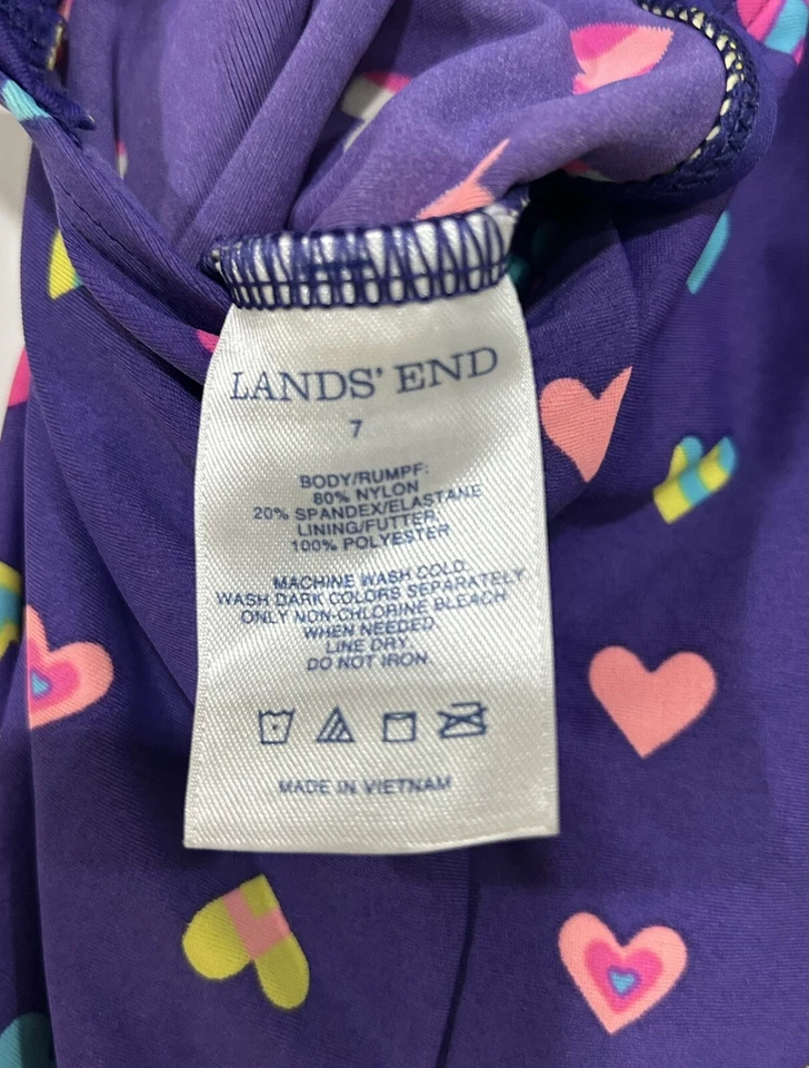 Maiô Lands End One Piece ~Meninas Tamanho 7 Padrão Coração Roxo - Imagem 3 de 3