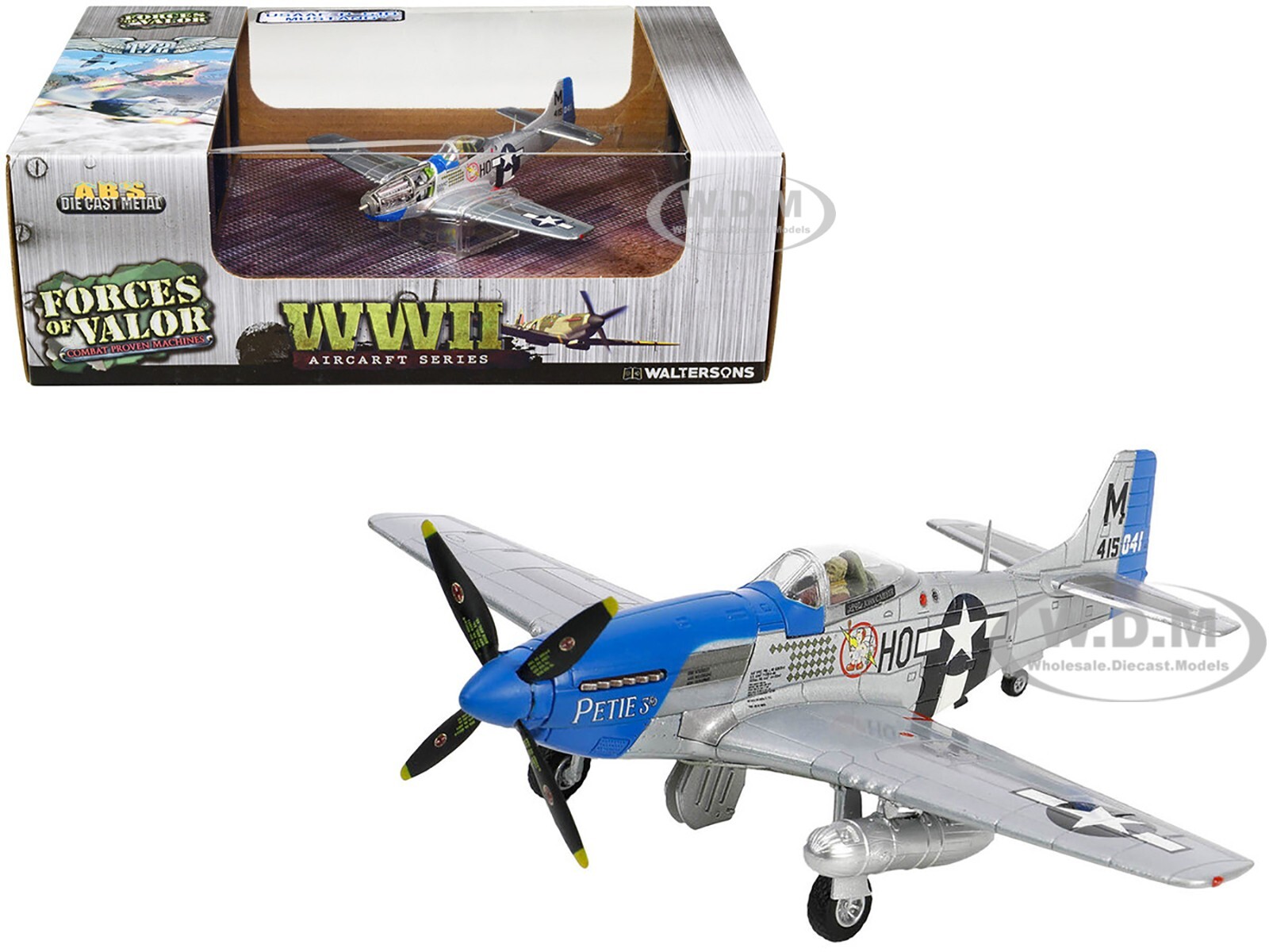 NORTH AMERICAN P-51D MUSTANG FIGHTER USAAF 1944 1/72 FORCES OF VALOR 812013 A