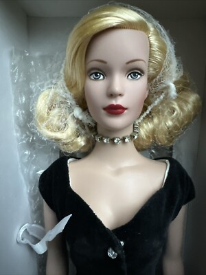 Tonner Tyler Wentworth 2001 LA FEMME CHIC 16” PARIS FASHION DOLL