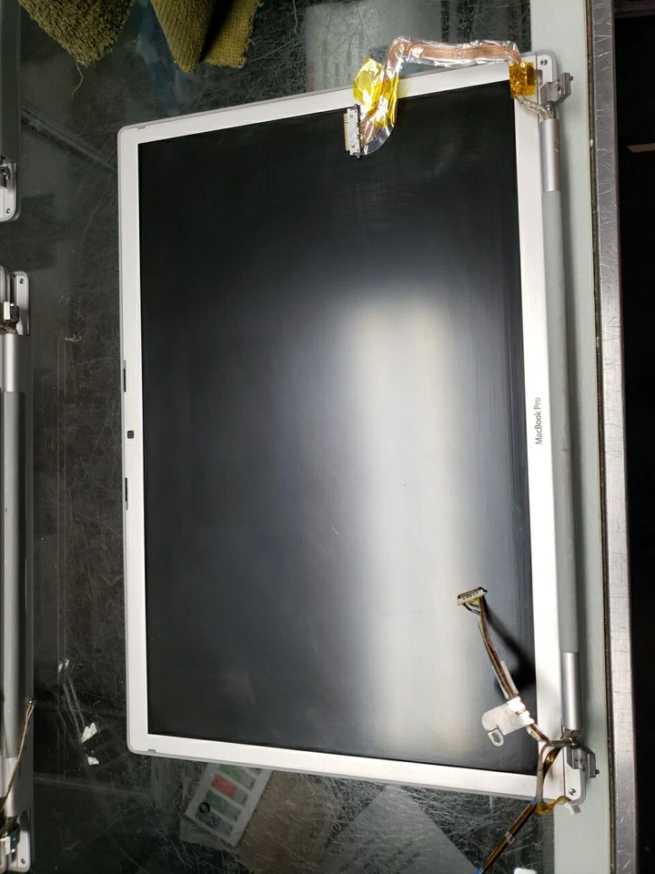 AApple Screen Display Assembly for MacBook Pro 15" A1260 A1226 A1150 free ship - Image 3 of 4