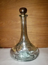Decanter W/ Wood Stopper Glass Wine Or Whiskey Vgt