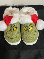 AMERICAN EAGLE Grinch Scuff Slipper Women  s Multiple Sizes New With Tags