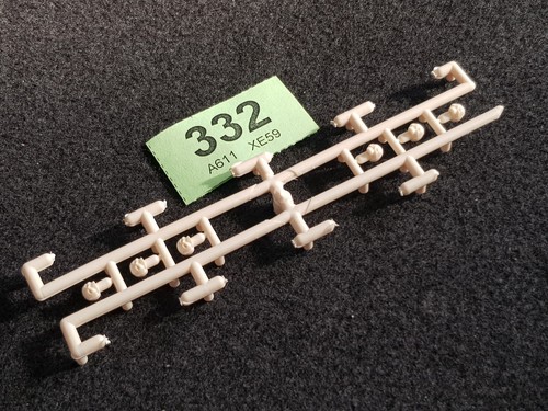 HeroQuest Furniture Miniature Tiny SKULLS x6 on Spru Fantasy Warhammer Quest RPG