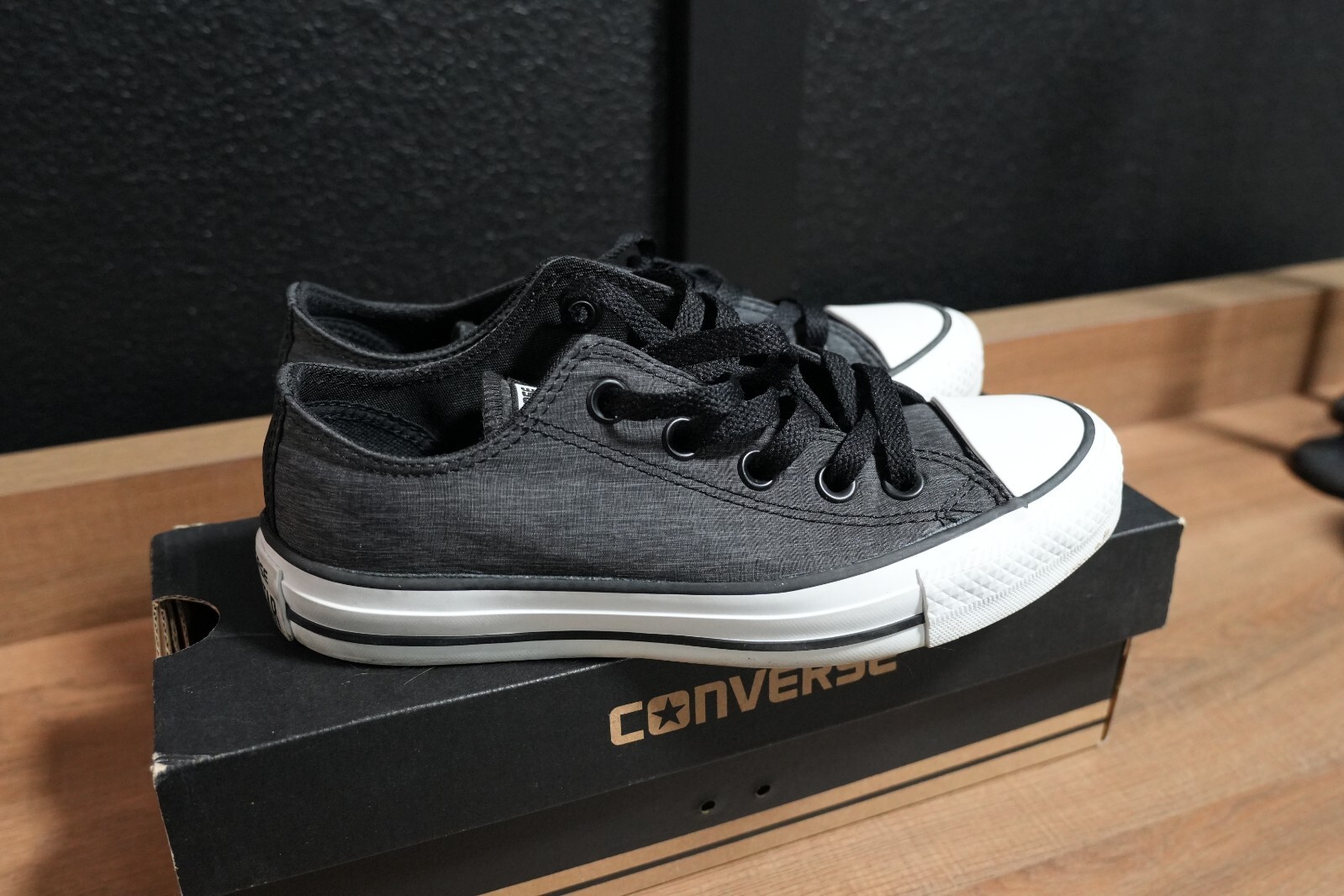 Converse Chuck Taylor All Star Ox Black Textile Sneakers Women's Size 5-image