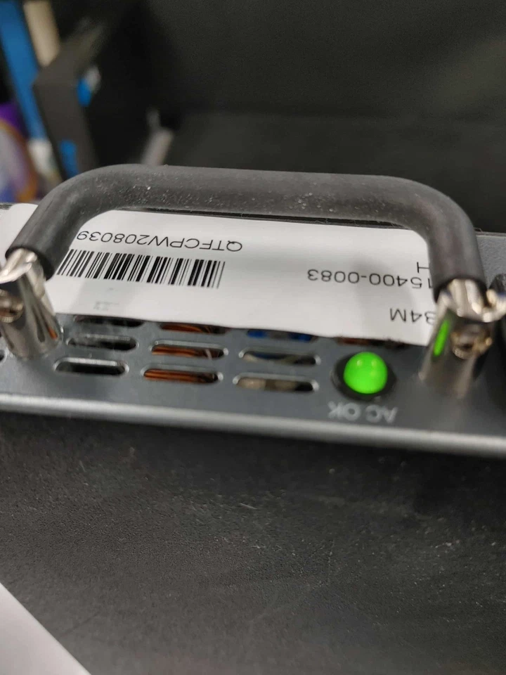 Conmutador de red Quanta LB4M 10 GB 48 puertos SFP+ con 2-RJ45 Foto 4 de 4