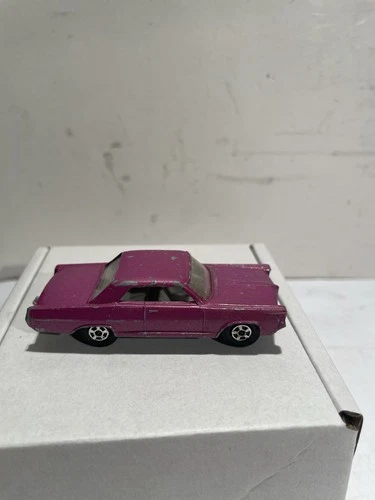 Vtg Matchbox Lesney Superfast No. 22 Pontiac GP Sports Coupe Purple 1970 1380