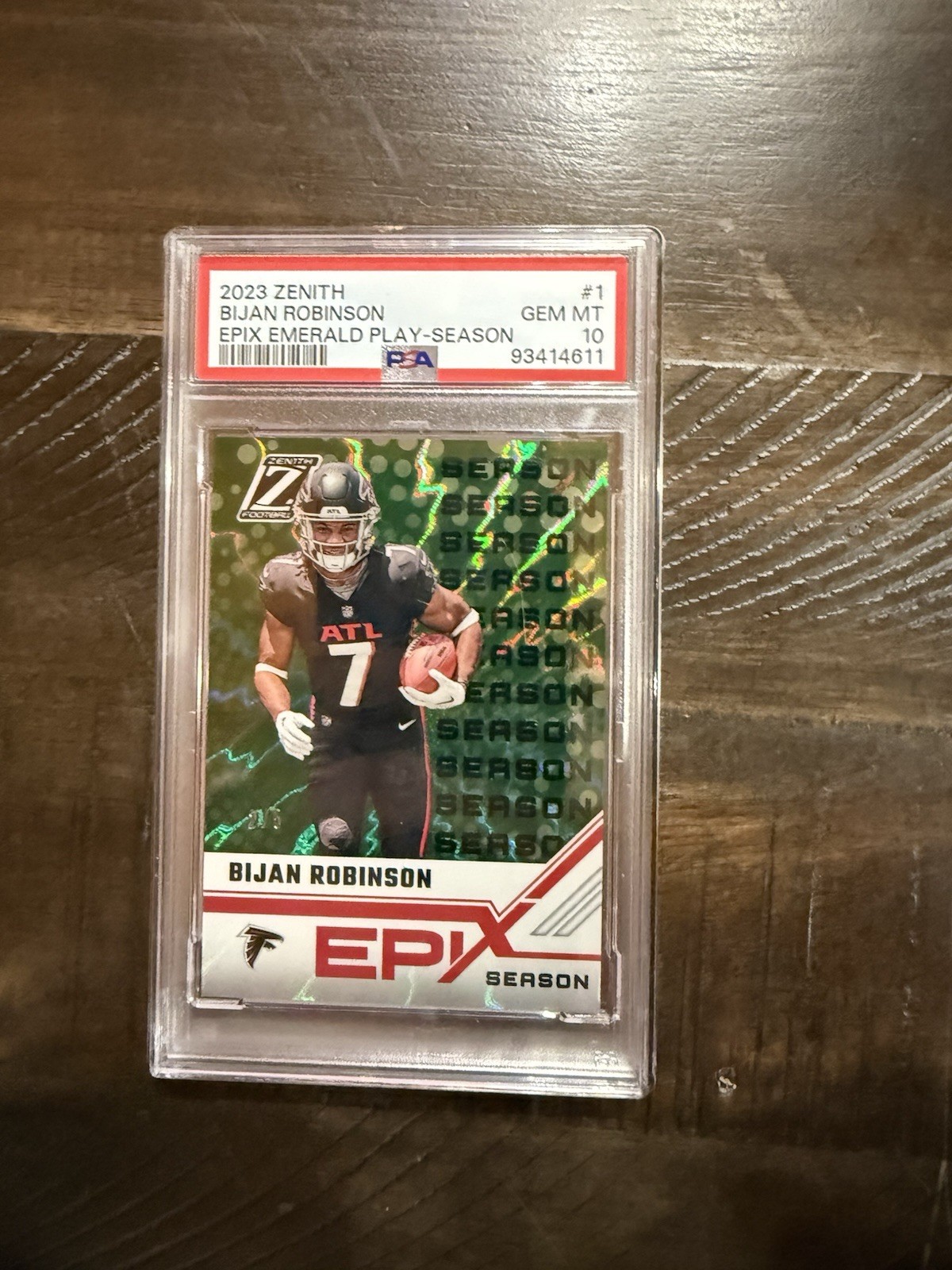 Bijan Robinson Panini Zenith Epix Emerald Play #1 Season