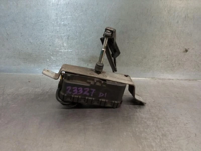 8620959 lavafaros xenon para VOLVO S60 I (384) 2.5 T AWD 2000 5622420 - Imagen 2 de 4