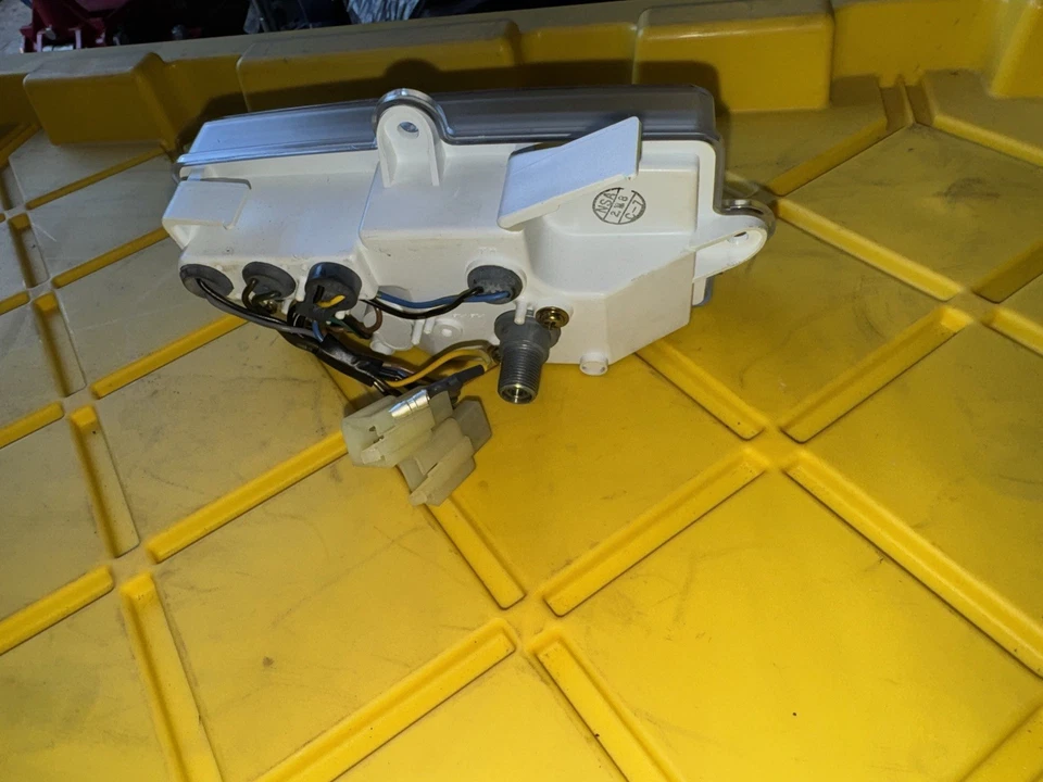 YAMAHA Zuma 89-01 OEM Pre-bug odo/ speedometer instrument gauge cluster - Image 3 of 4