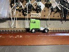 TYCO HO Green Kenworth Cab Tractor Trailer