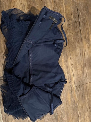 Vestido Minin BCBG Maxazria Azul Marino Tul Capas Talla 10 Usado en Excelente Condición - Imagen 6 de 9