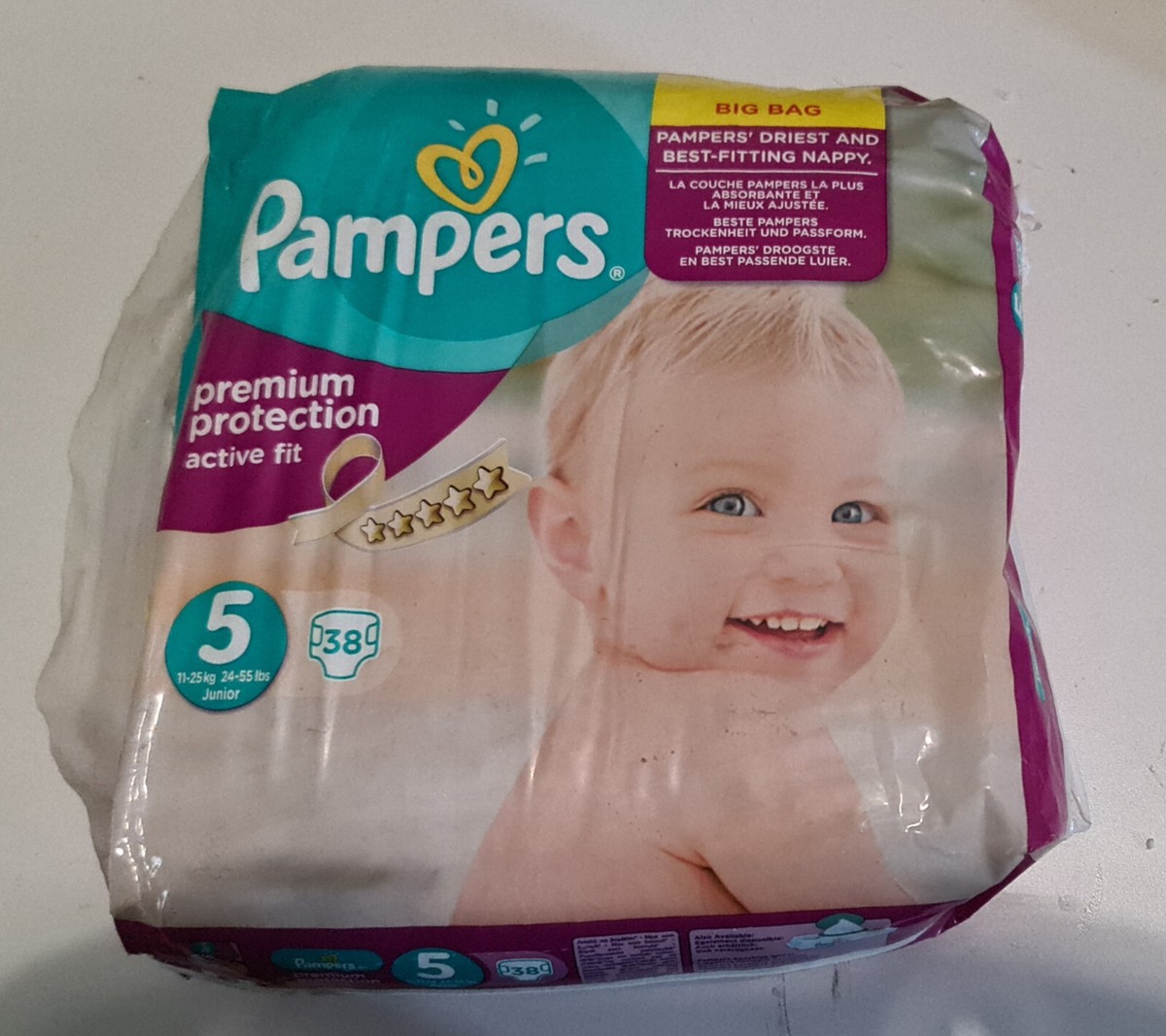 Pampers 2015 Premium Protection Active fit 38 nappies 11-25kgs No5