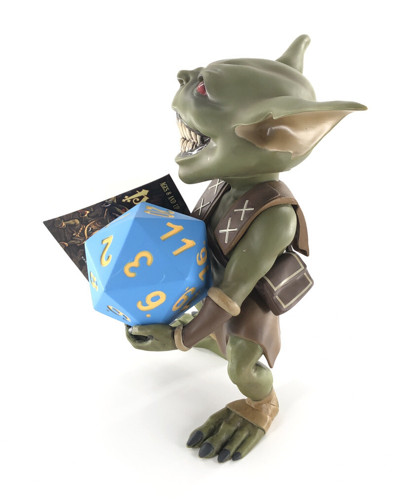 【新品・未使用】Placebo goblin【5’6”】 D&D Pathfinder Goblin Vinyl Figure Bank Diamond Select Toys 9