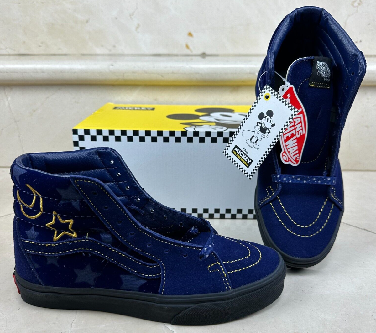 Mens Size 5 / Womens 6.5 - Vans X Disney - Mickey Sorcerer's