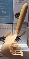 Cat Litter Scooper Wooden Handle Plastic Scoop Beige