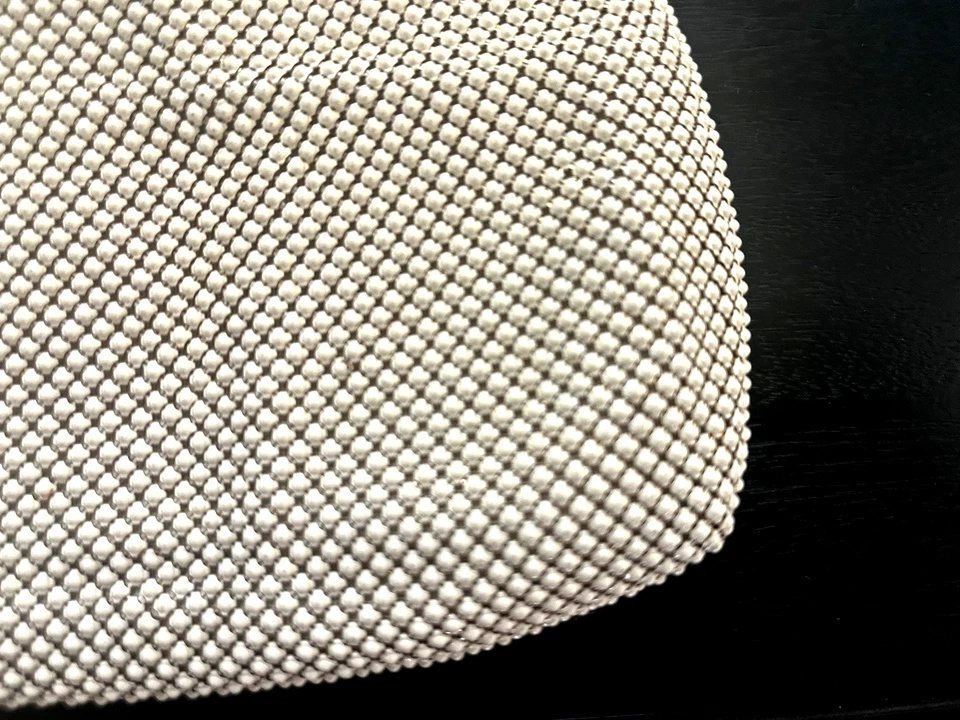 Bolso clutch de malla vintage Whiting & Davis beige cremallera superior 9,5" x 4,5" esquina redondeada Foto 3 de 4