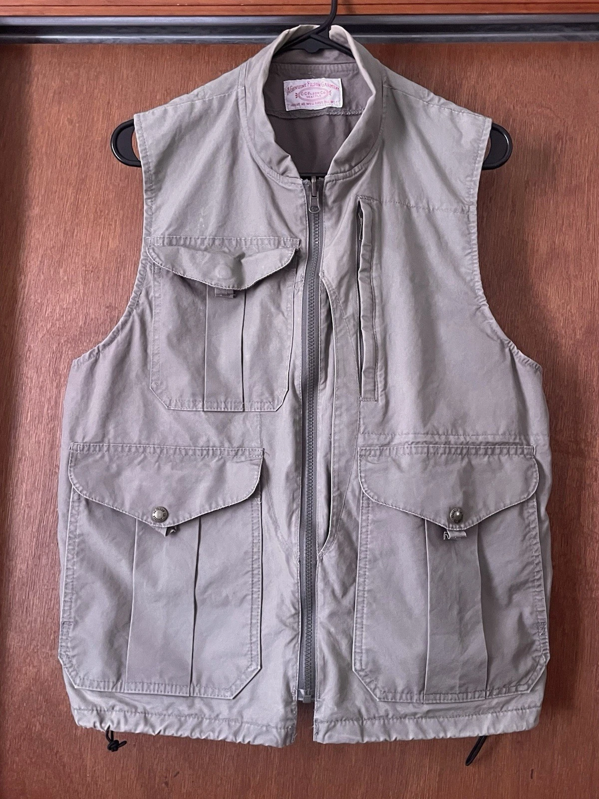 Vintage FILSON TIN CLOTH Hunting Fishing Vest Zip Up 42 Made in USA Medium
