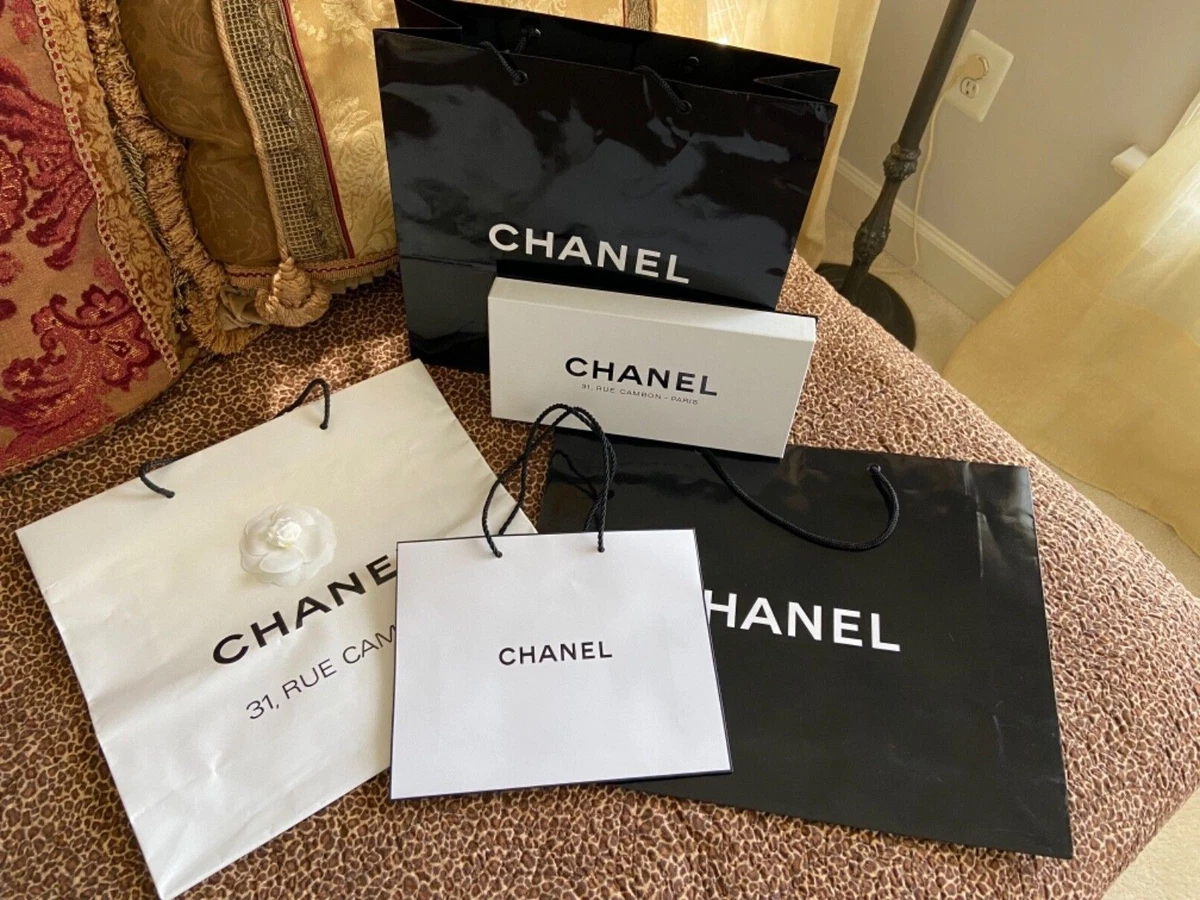 Chanel gift box with 4 bags sales