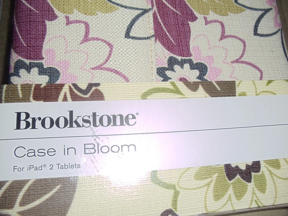 BROOKSTONE CASE IN BLOOM FOR IPAD 2 TABLETS - Image 2 of 4