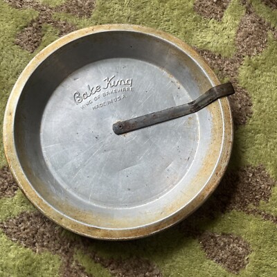 Vintage Bake King 8''x1 1/2Aluminum Easy Release Slider Cake Pan  Round Circle