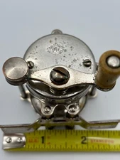 Vintage UTK Baitcasting Reel - 60 Yds